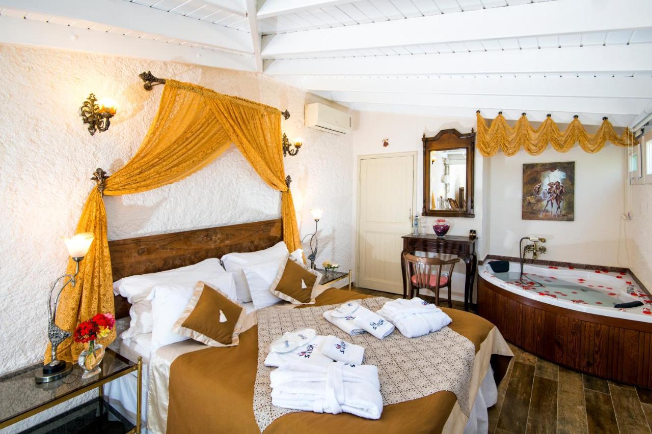 Alacati Sultan Konak Butik Otel ℳℛ Luxury Concept Buitenkant foto